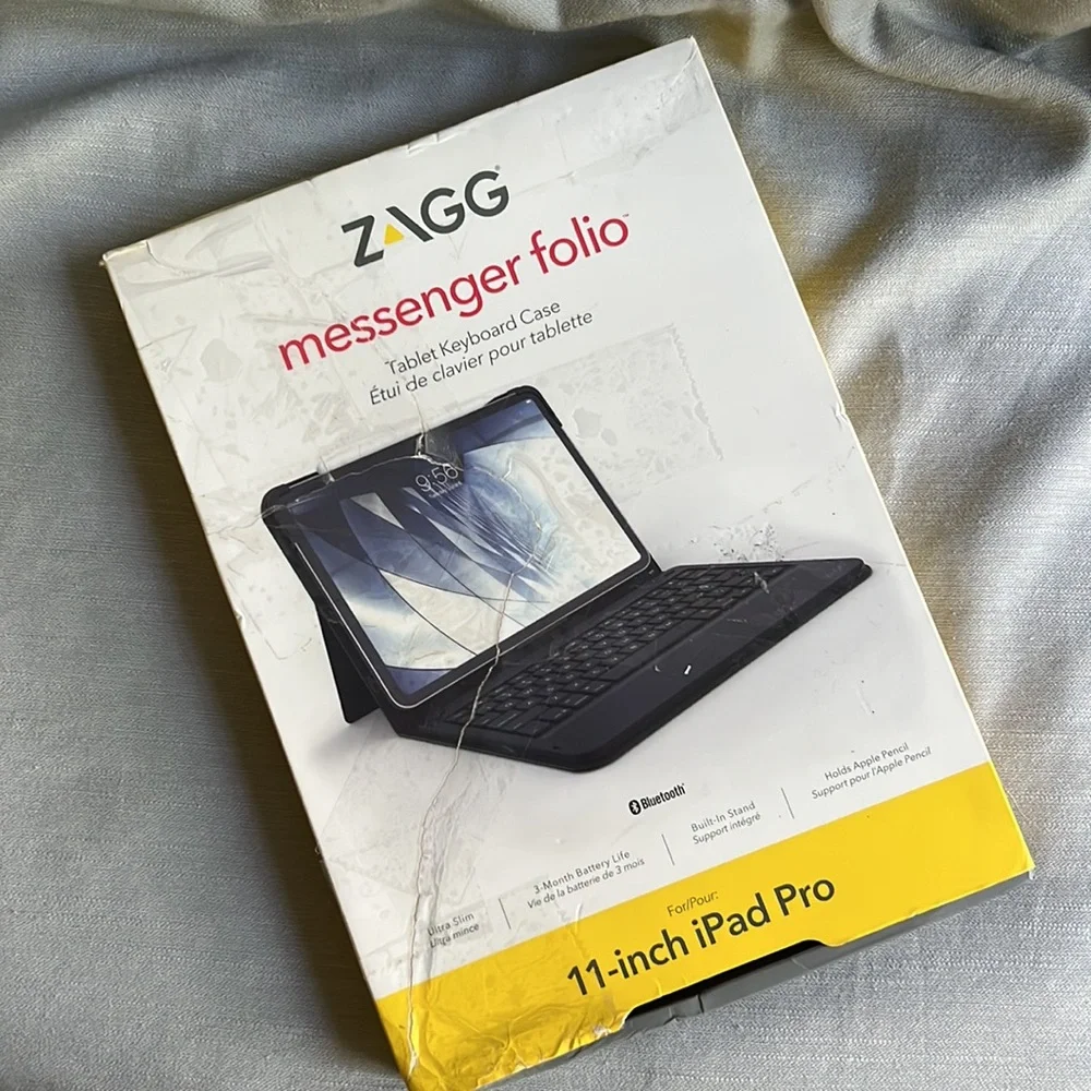 ZAGG Messenger Folio Tablet Keyboard and Case for 11-inch iPad Pro